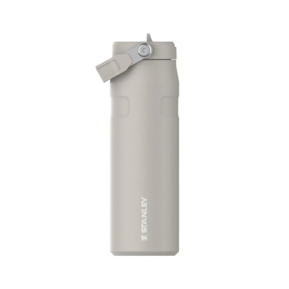 Stanley - IceFlow Bottle Flip Straw 0.7L Stanley - IceFlow Bottle Flip Straw 0.7L